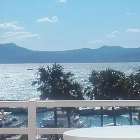 Charming Flat With Terrace On The Croisette Διαμέρισμα *
